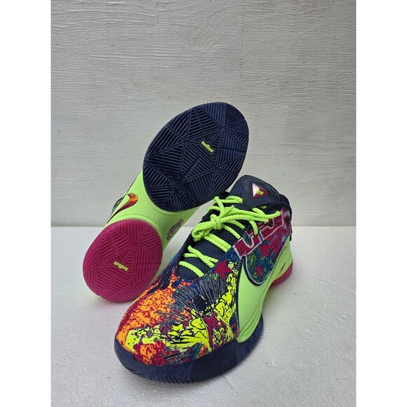New NBA Nike Basketball Shoes LeBron James 22 Bryce\'s World  Men\'s Size 11 main image 6